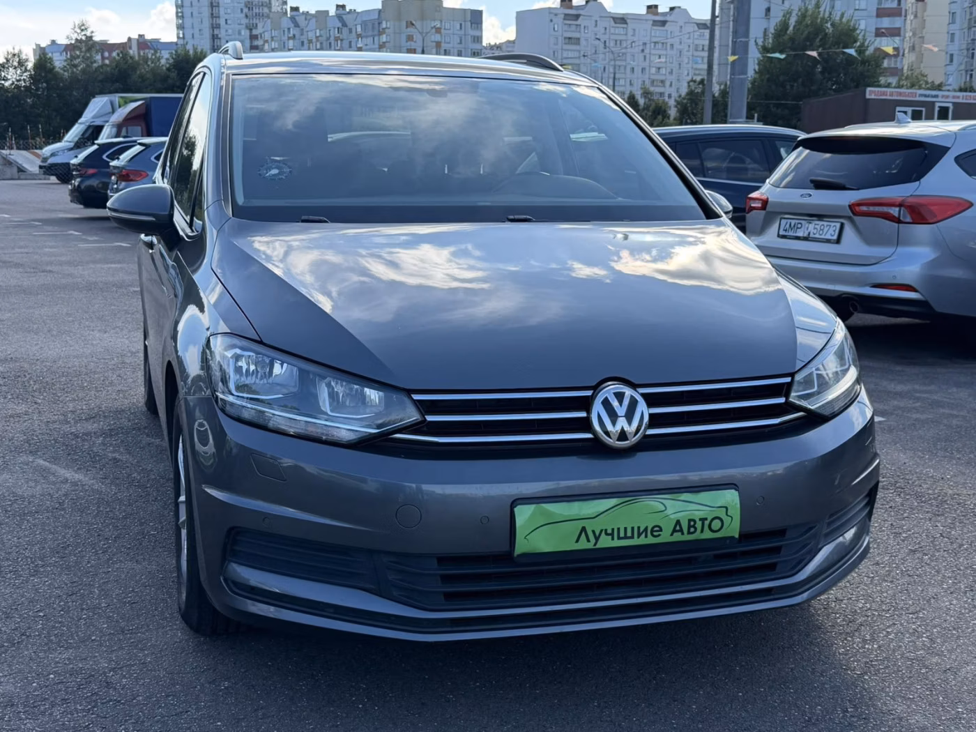 Volkswagen Touran фото 2