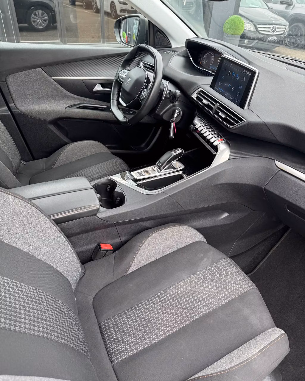 Peugeot 3008 фото 14