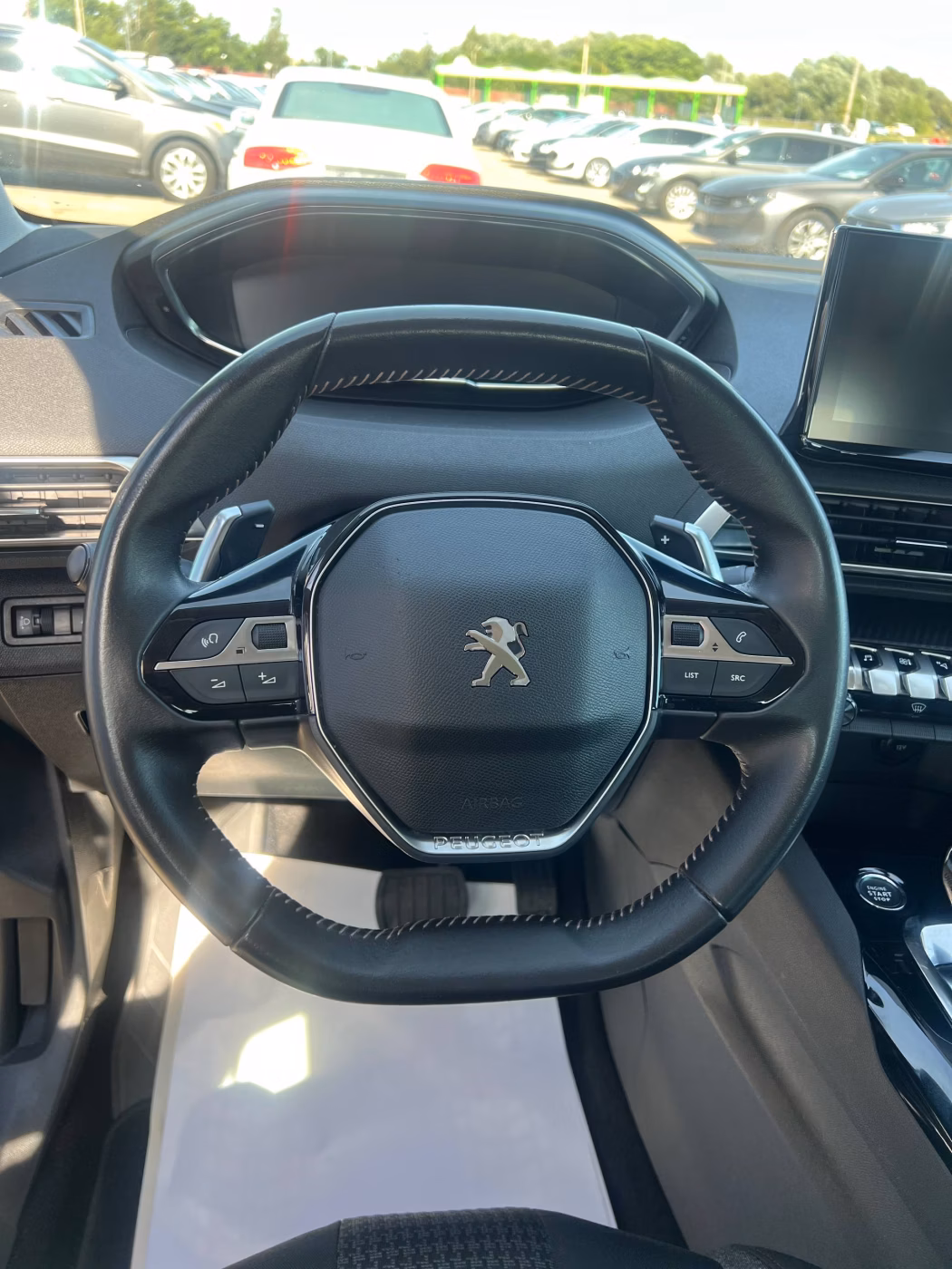 Peugeot 3008 фото 12