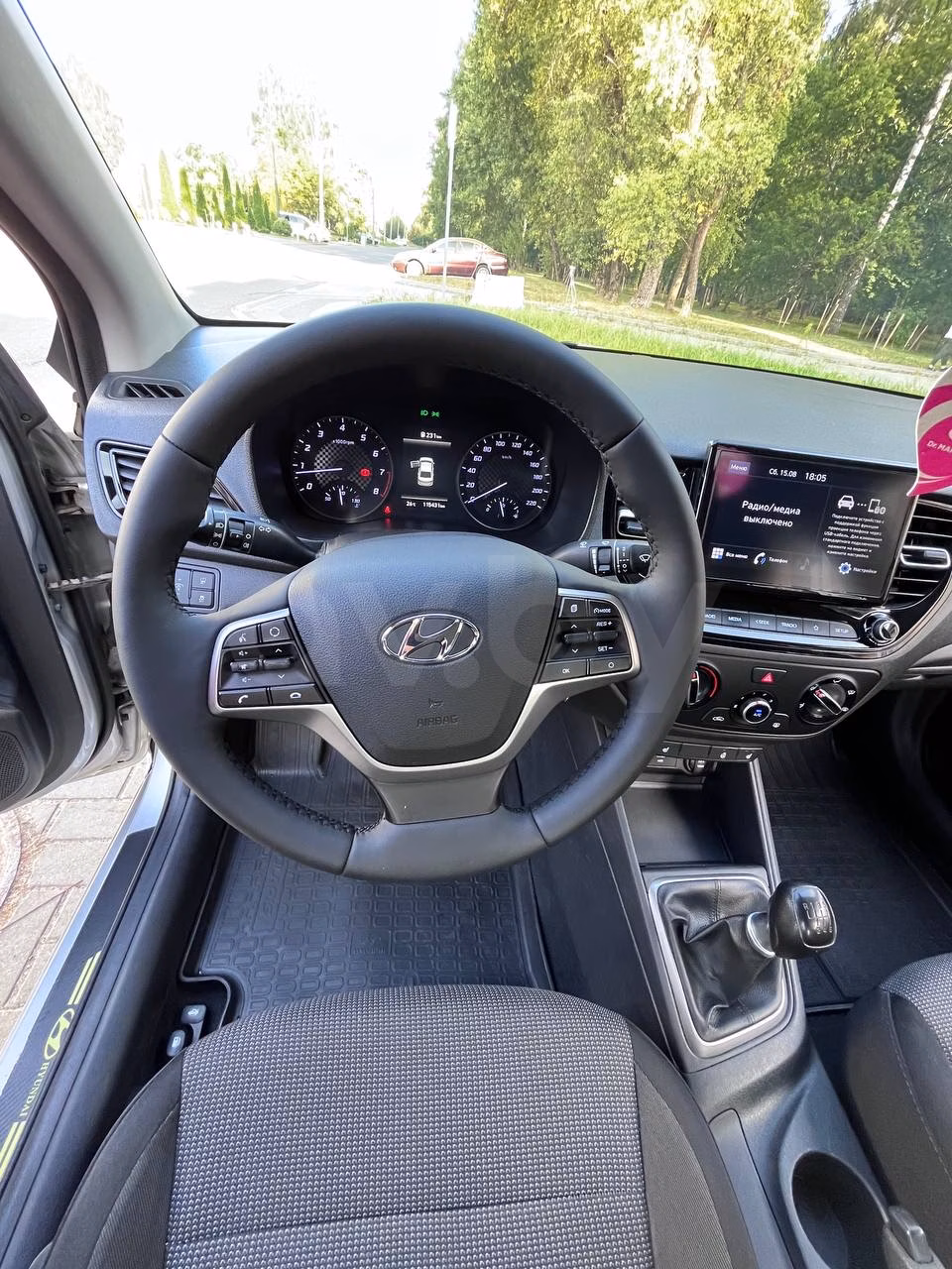 Hyundai Accent фото 12