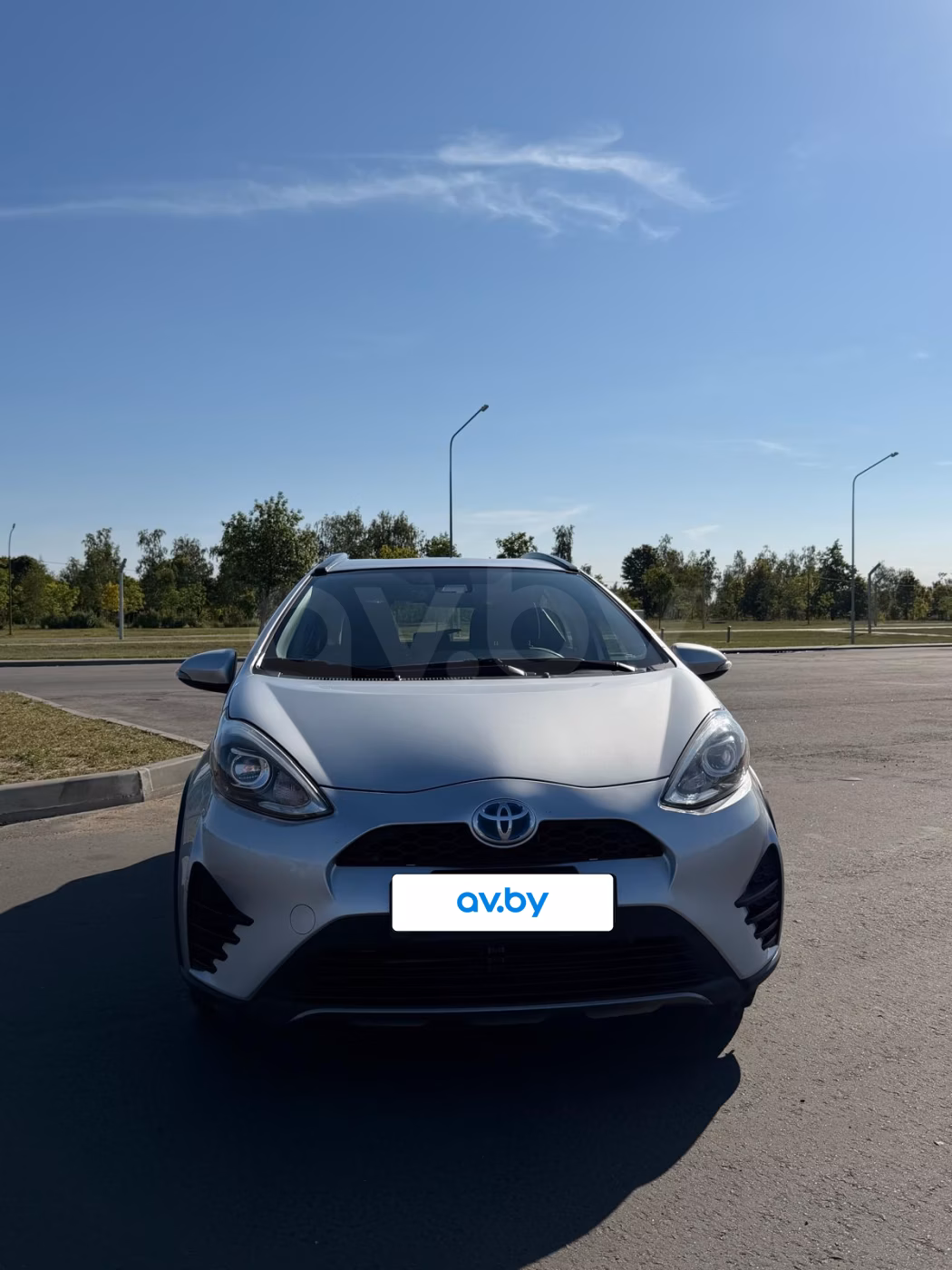 Toyota Prius C фото 2