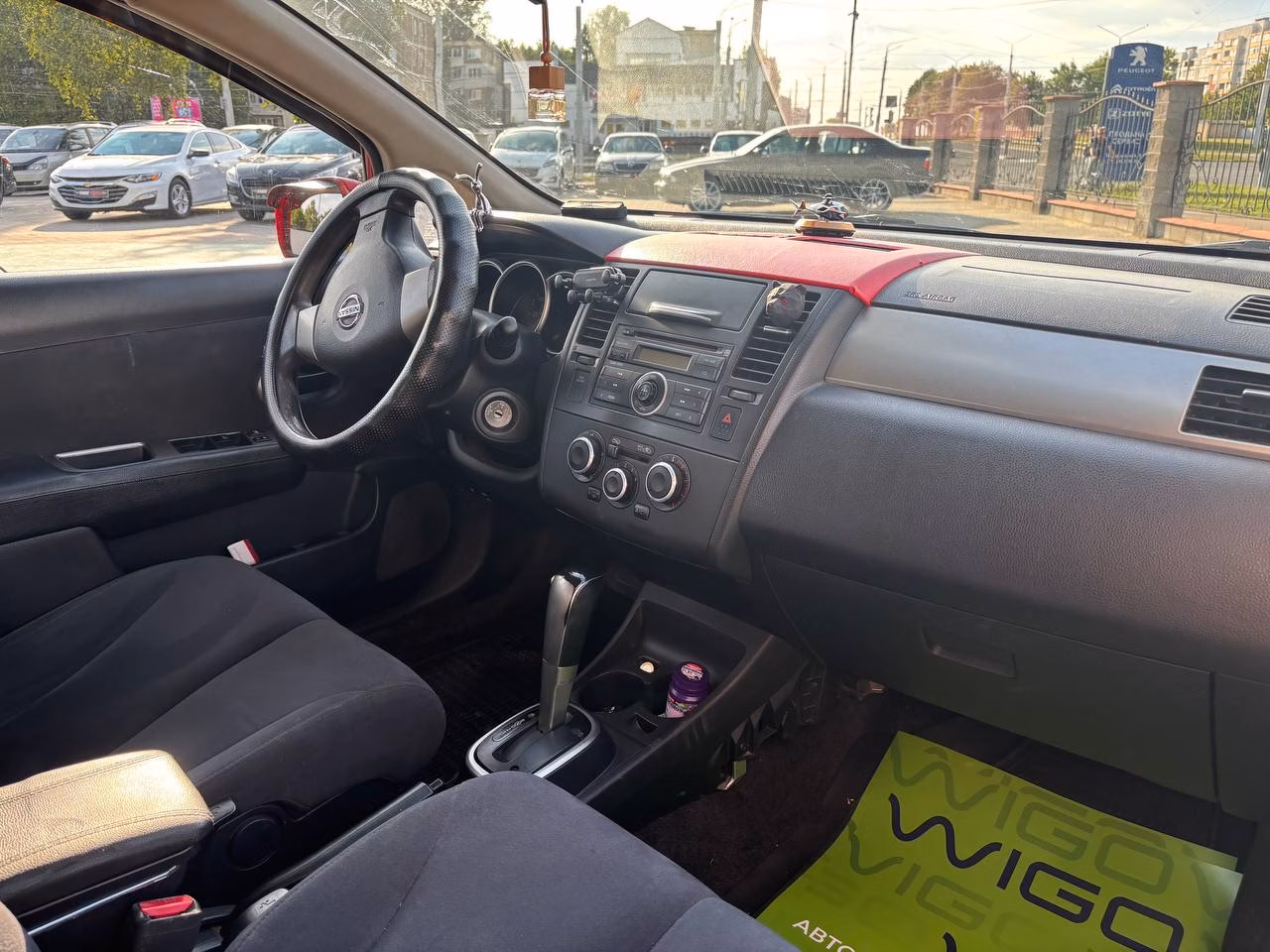 Nissan Versa фото 13