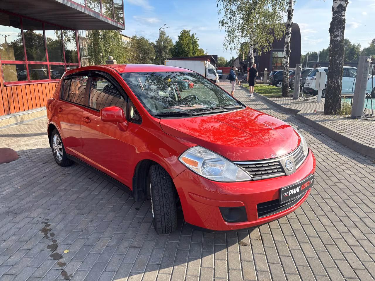 Nissan Versa фото 3