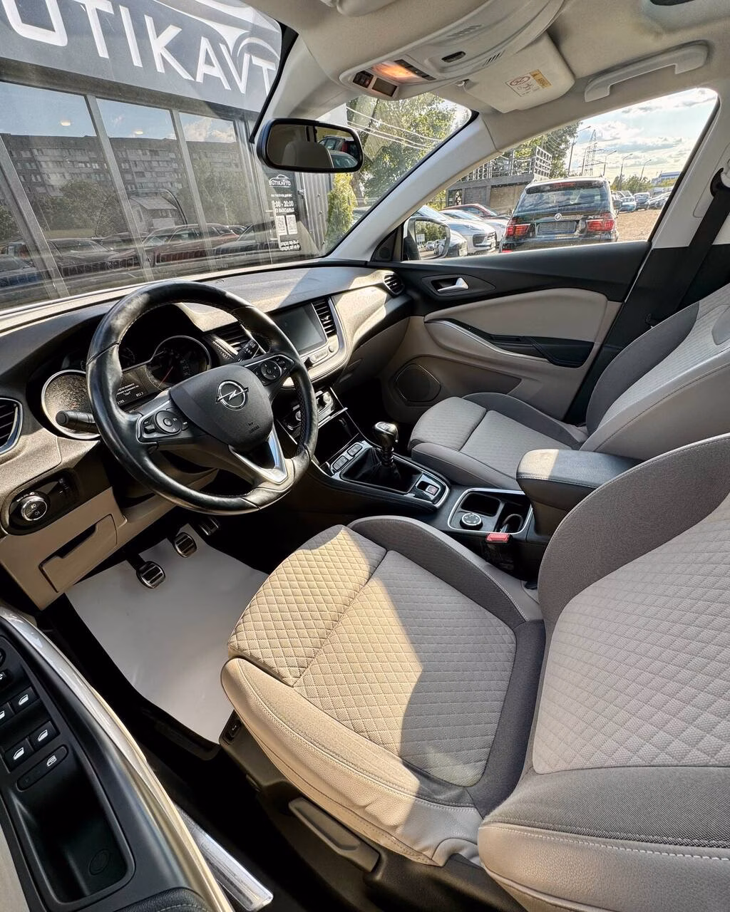 Opel Grandland X фото 10