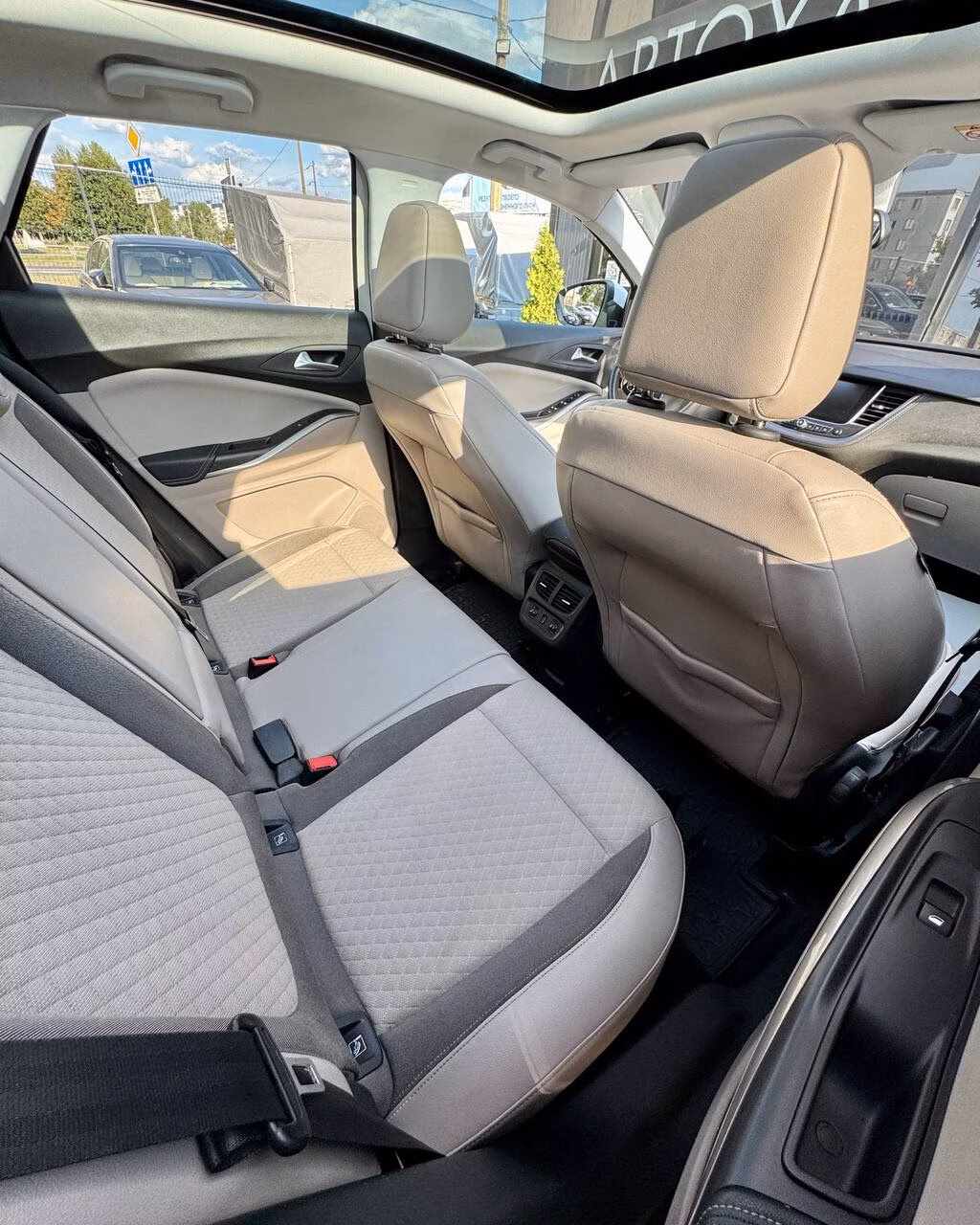 Opel Grandland X фото 12