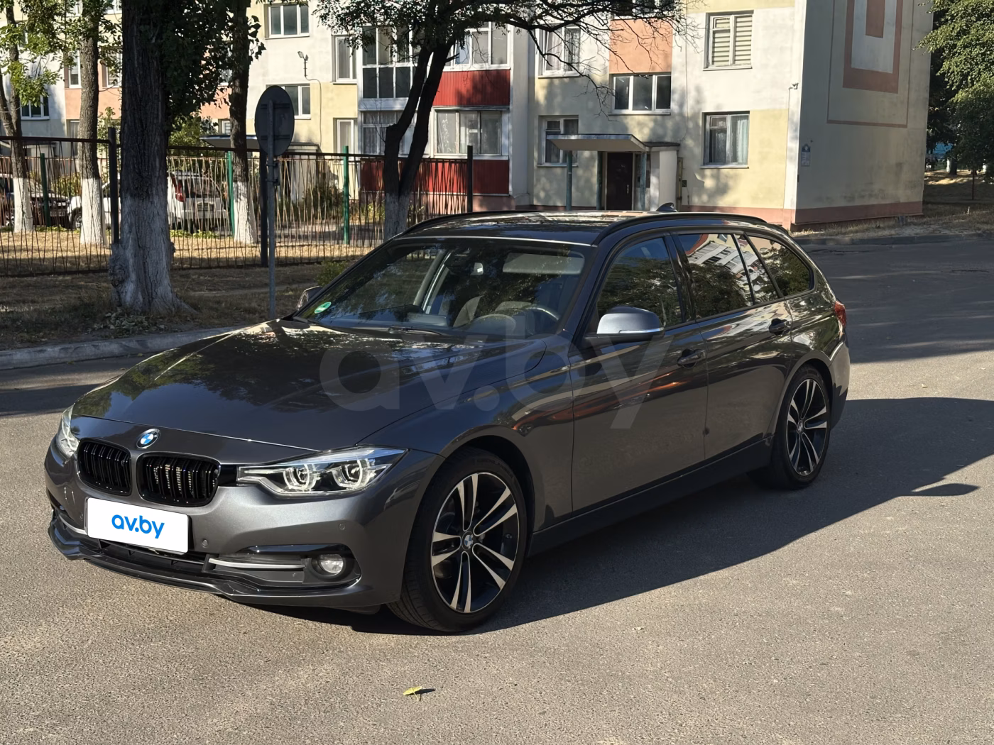 BMW 3 серия фото 2