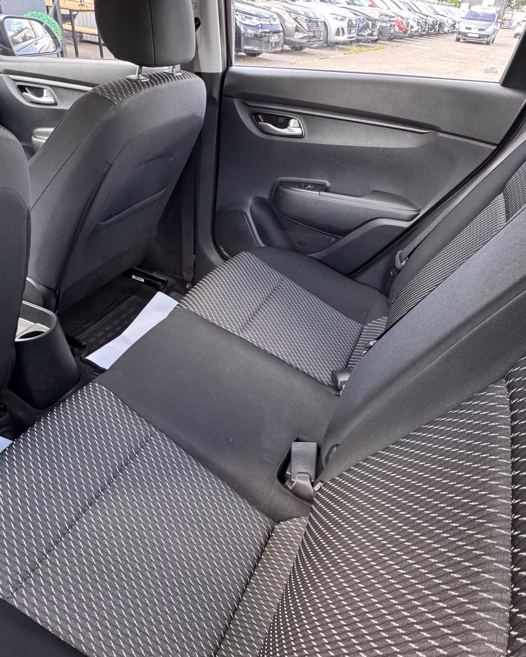Kia Rio фото 13