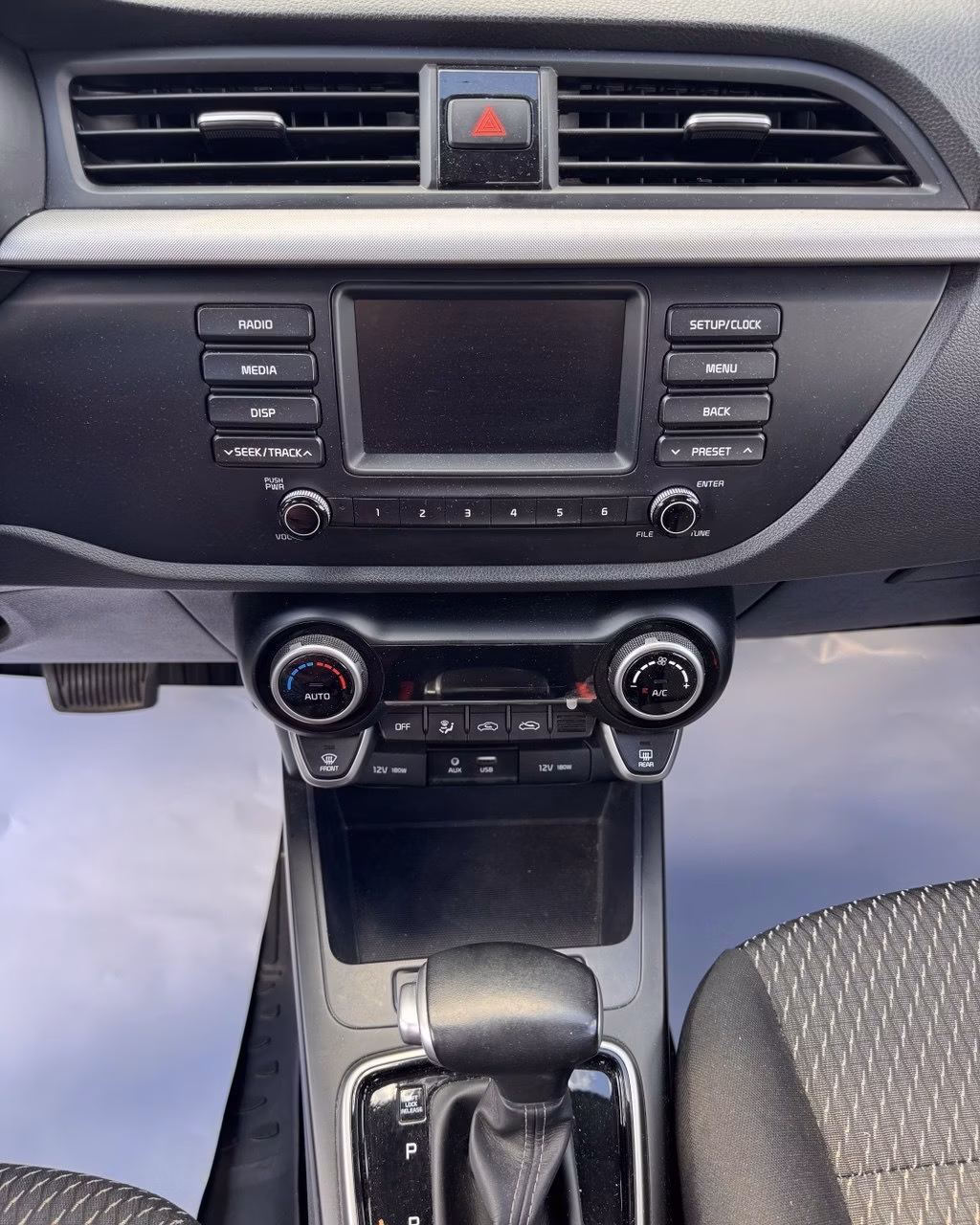 Kia Rio фото 17