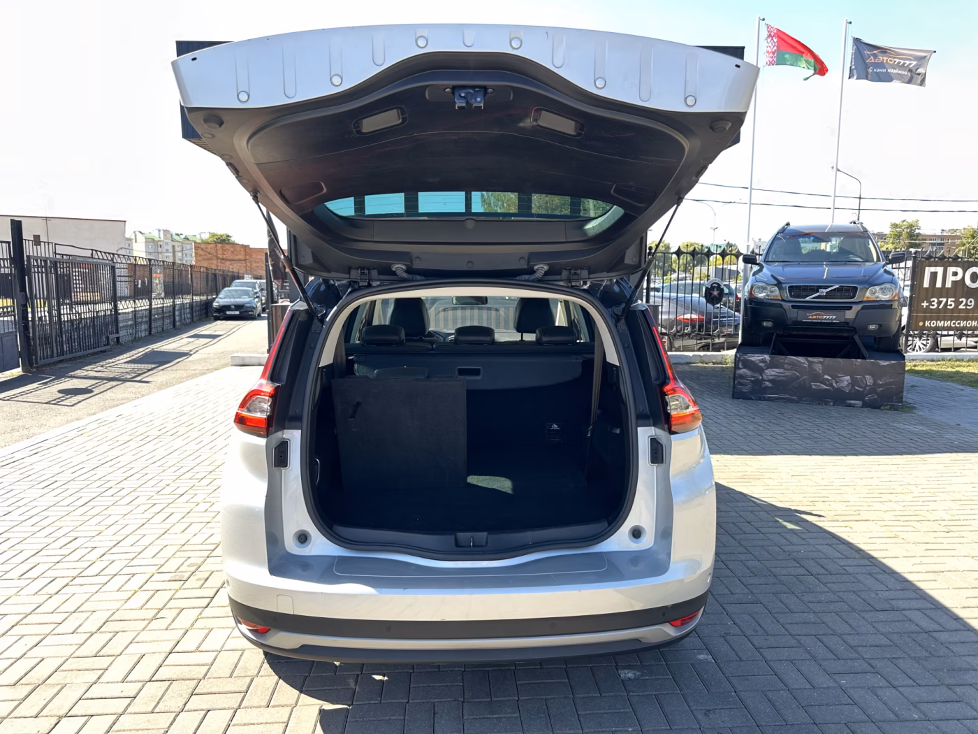 Renault Grand Scenic фото 15
