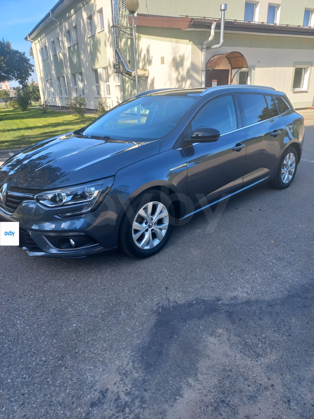 Renault Megane фото 2