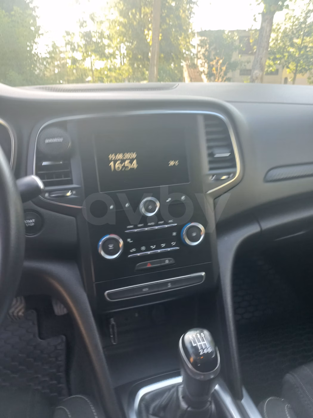 Renault Megane фото 19