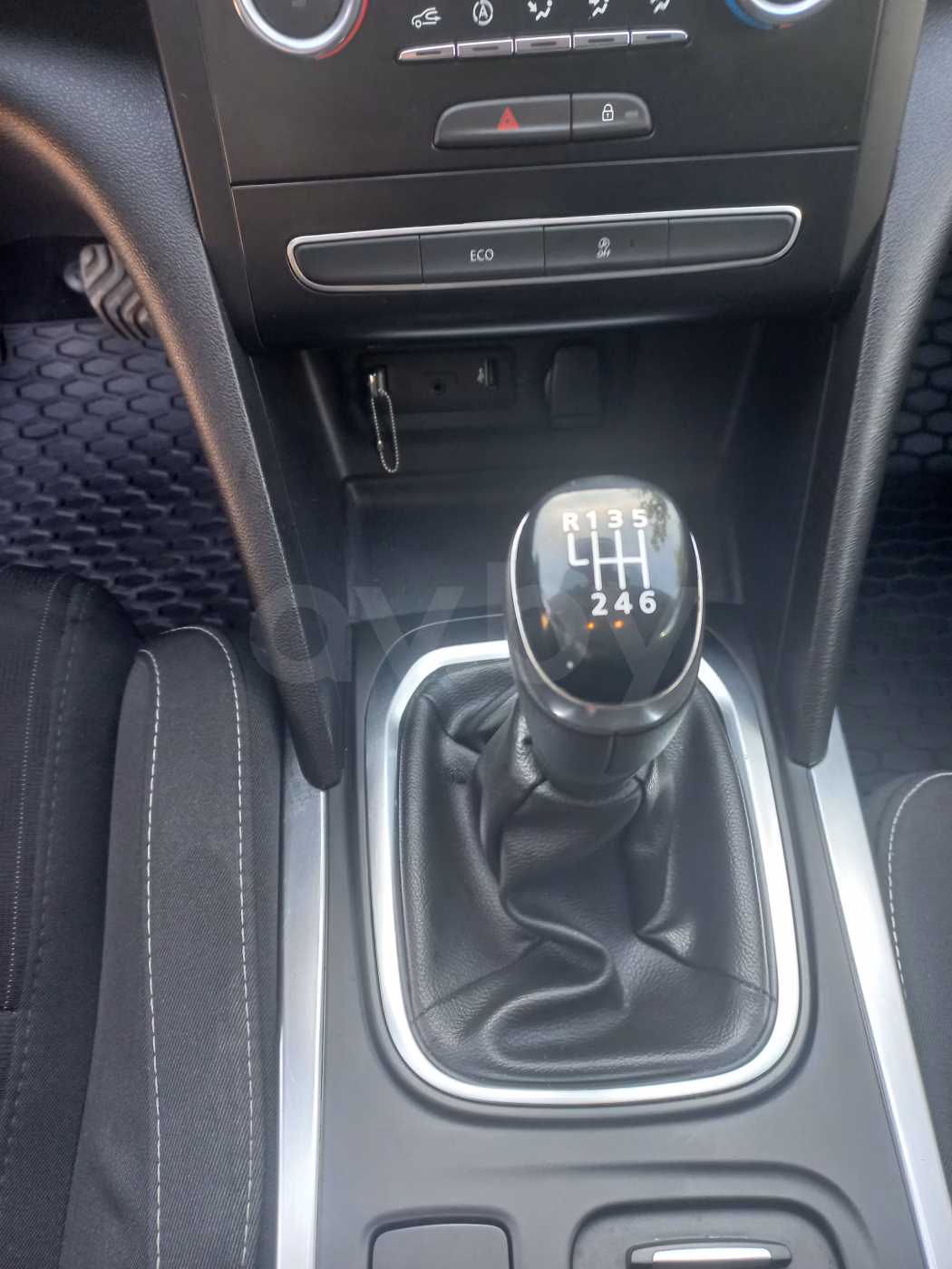 Renault Megane фото 21