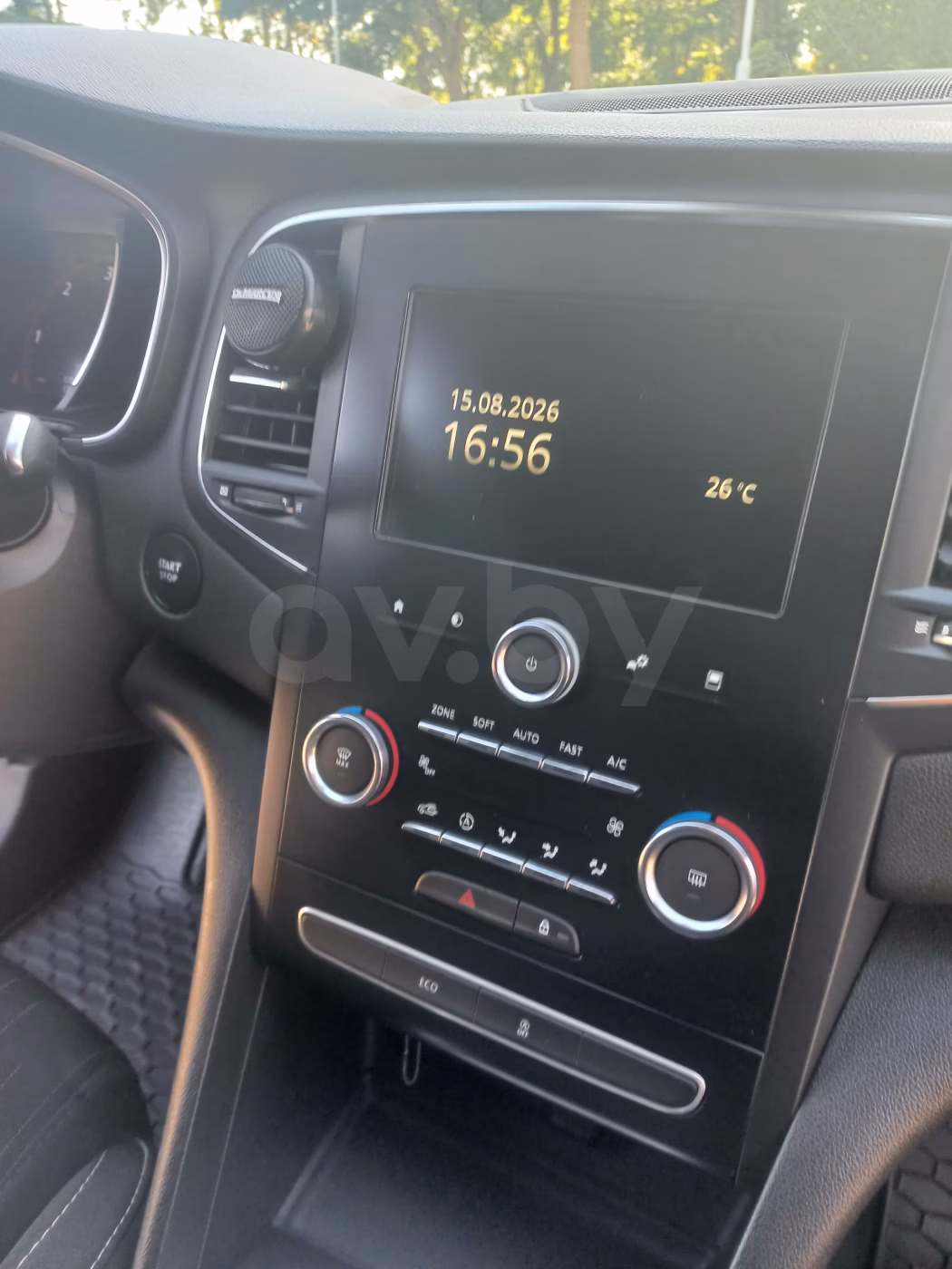 Renault Megane фото 22