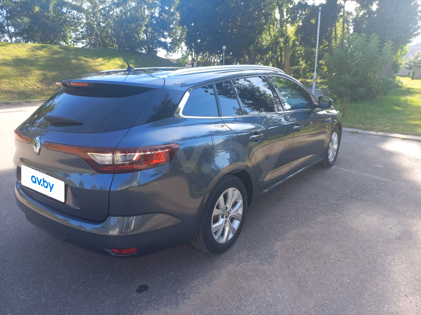 Renault Megane фото 9