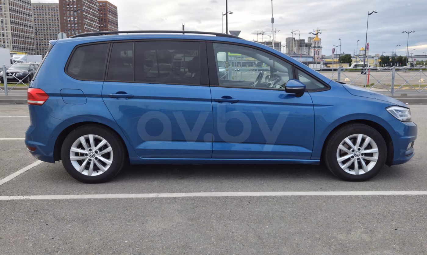 Volkswagen Touran фото 7