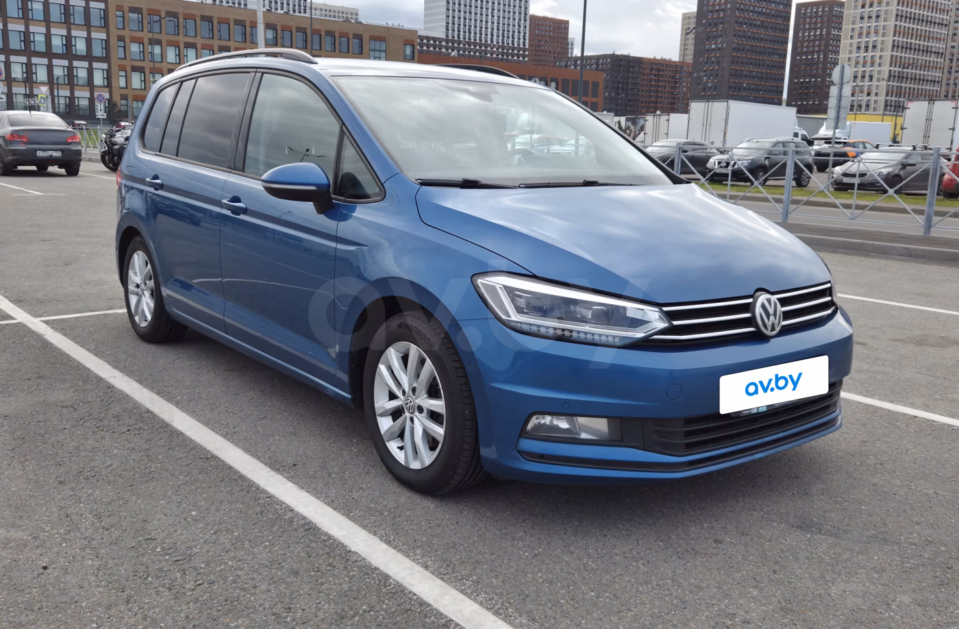 Volkswagen Touran фото 8