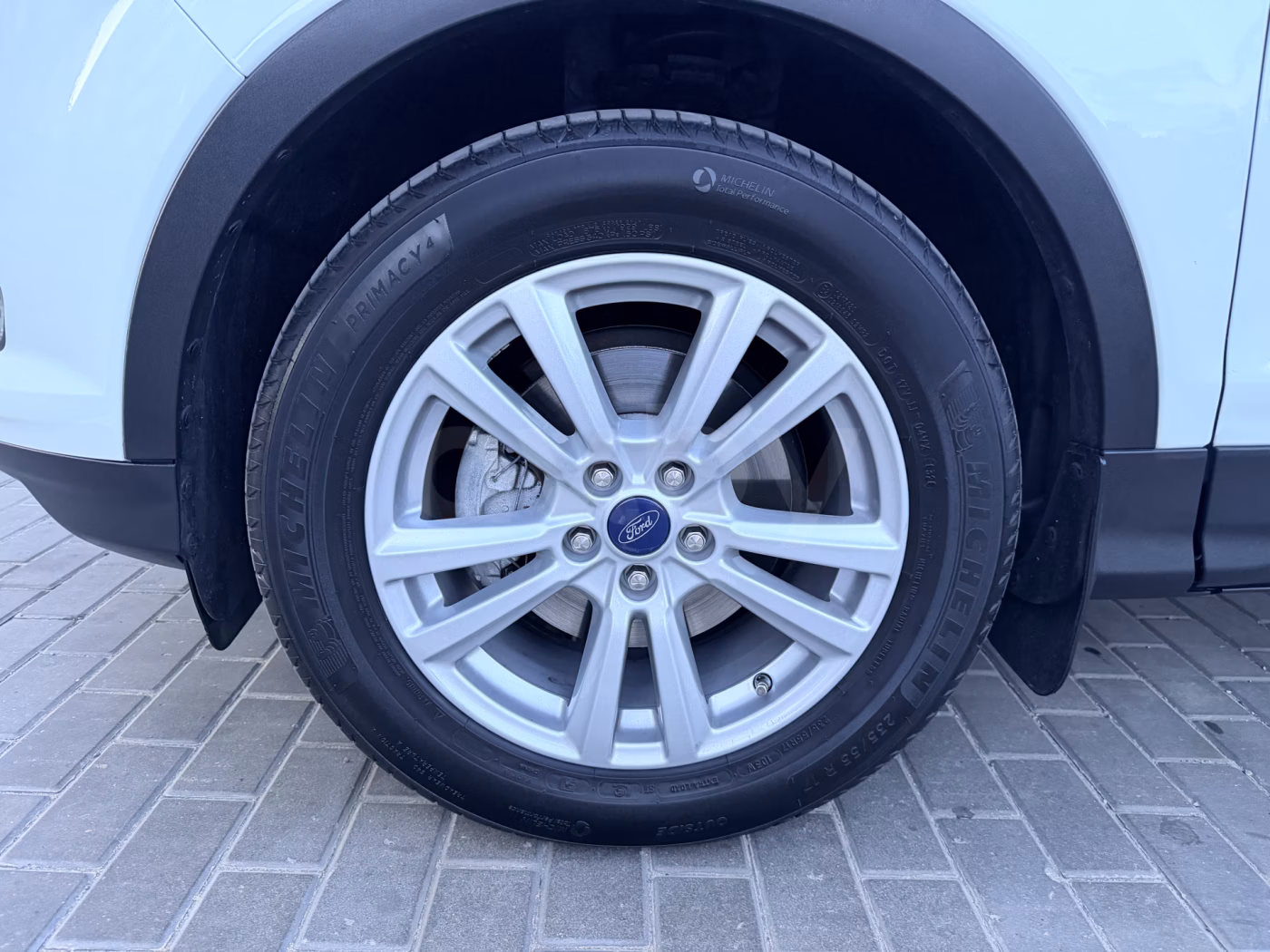Ford Kuga фото 18