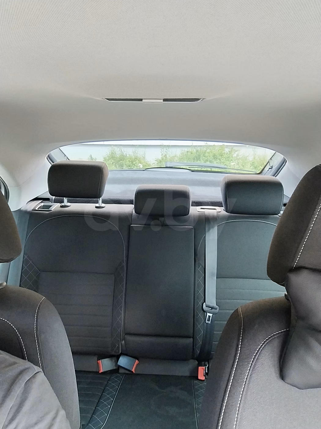 Skoda Rapid фото 10