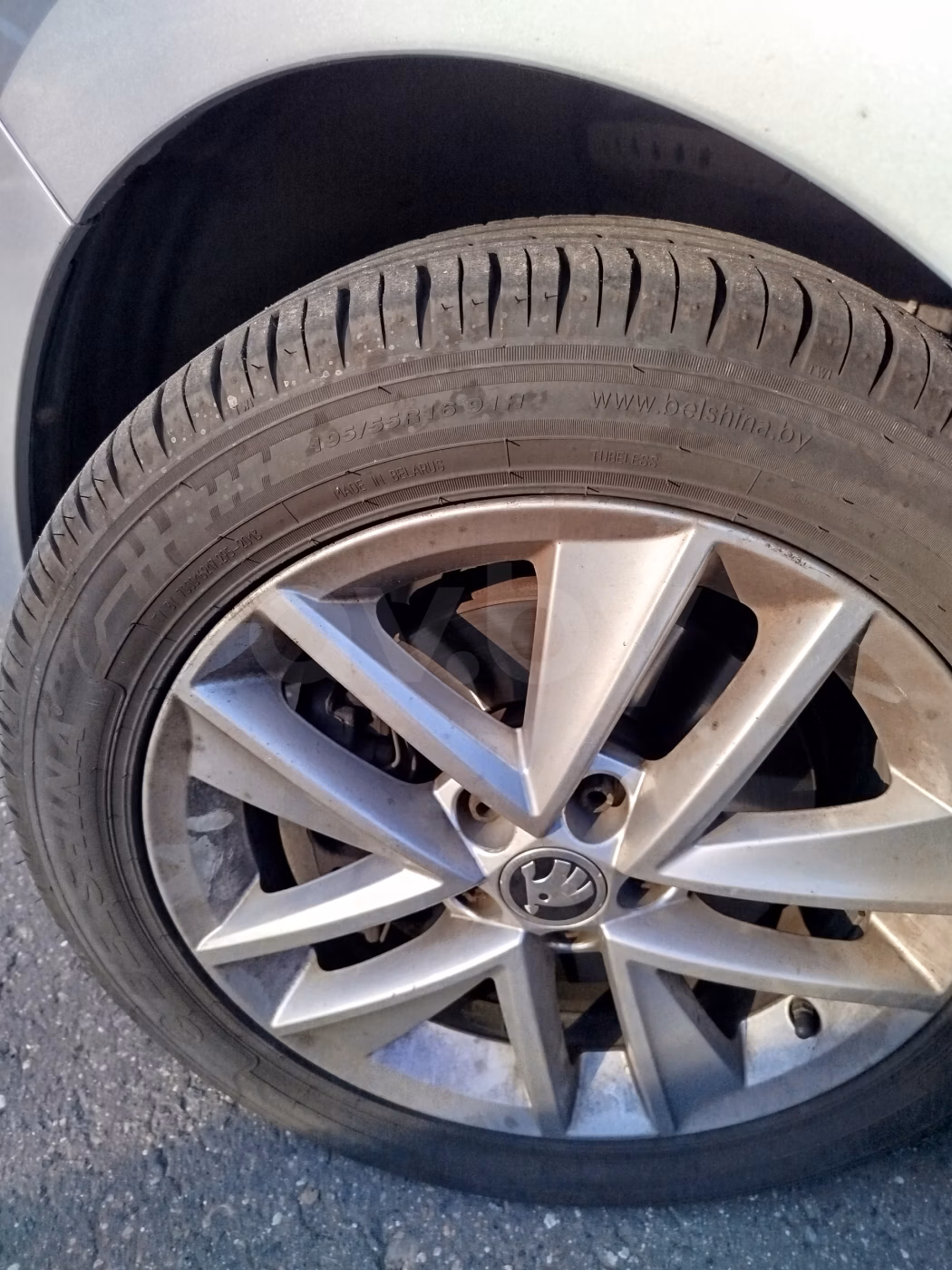 Skoda Rapid фото 11