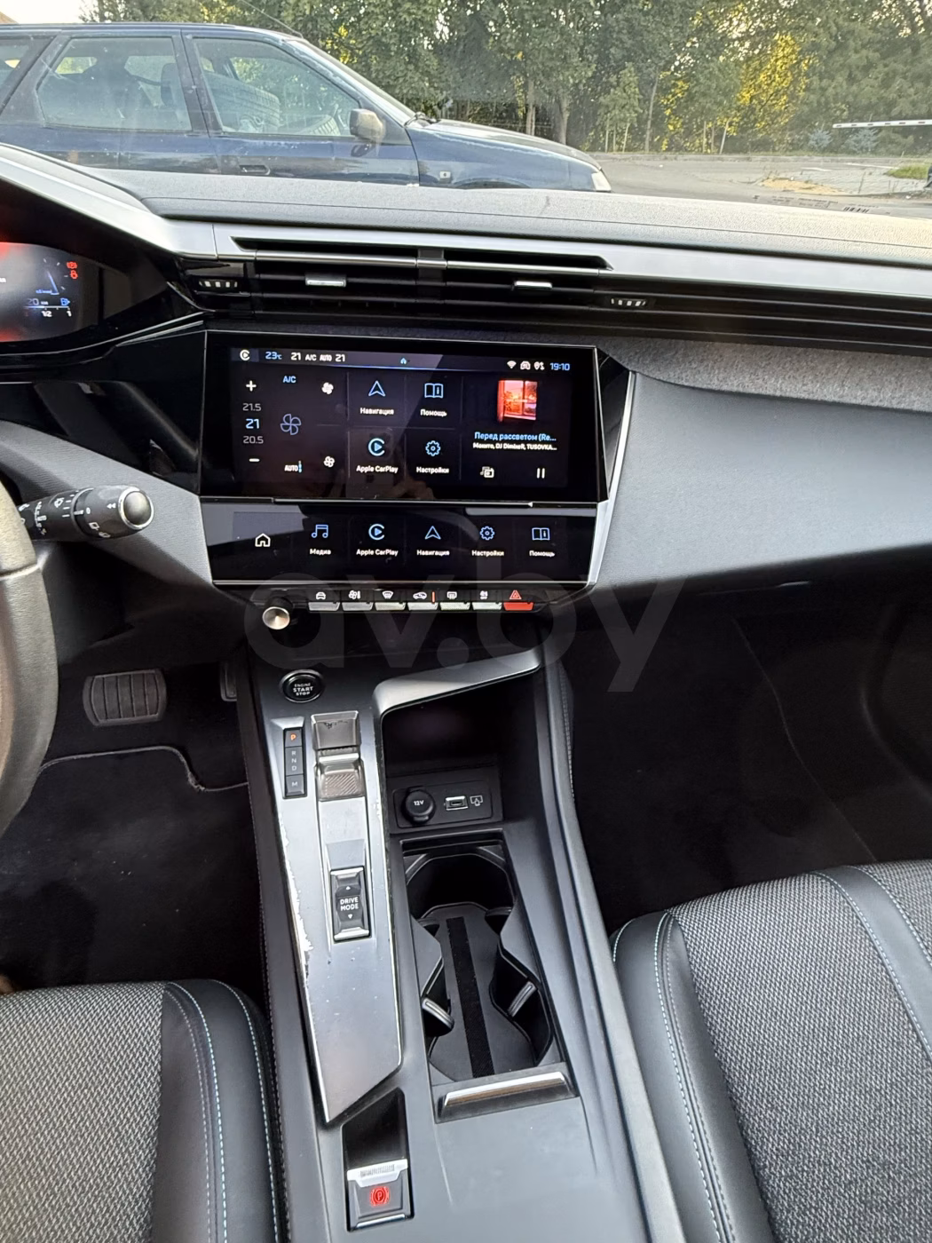 Peugeot 308 фото 11