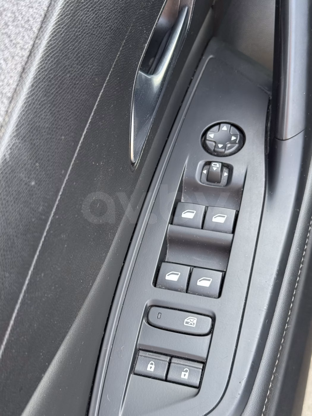 Peugeot 308 фото 13