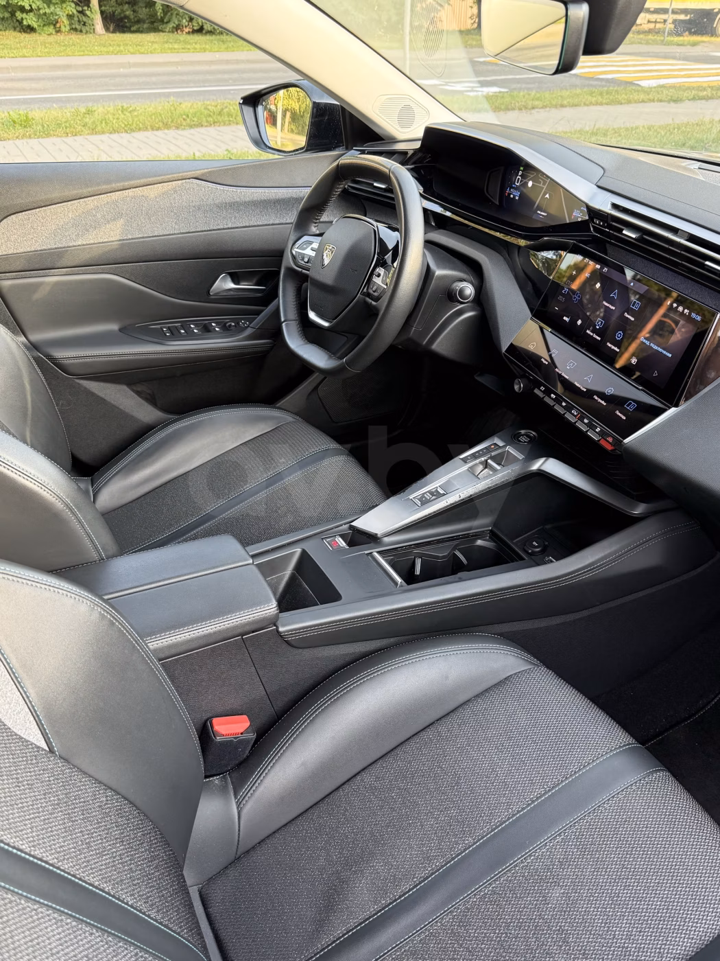 Peugeot 308 фото 14