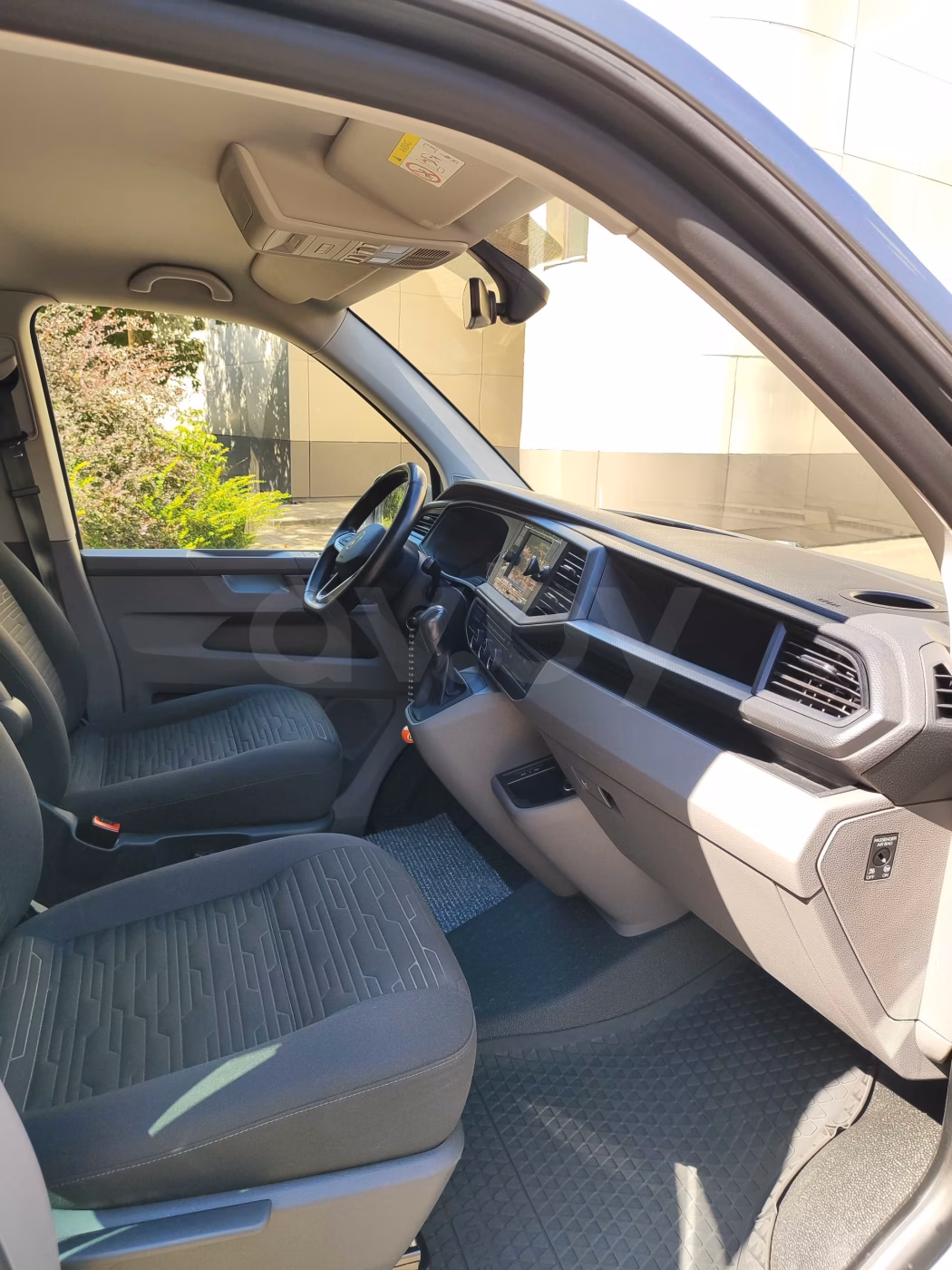 Volkswagen Caravelle фото 15