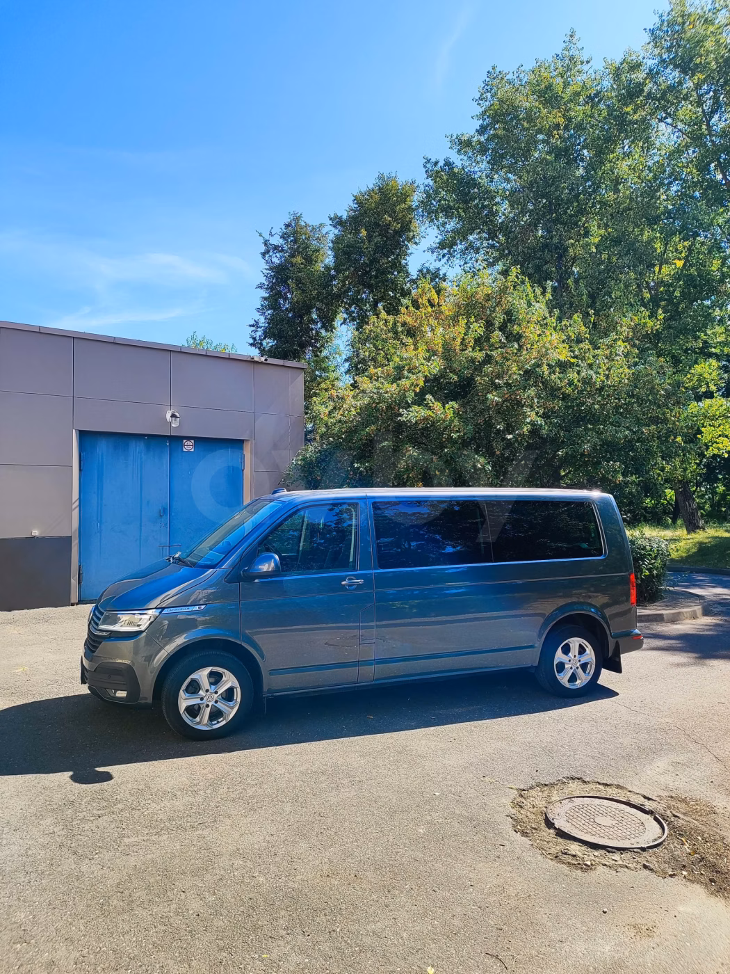 Volkswagen Caravelle фото 3