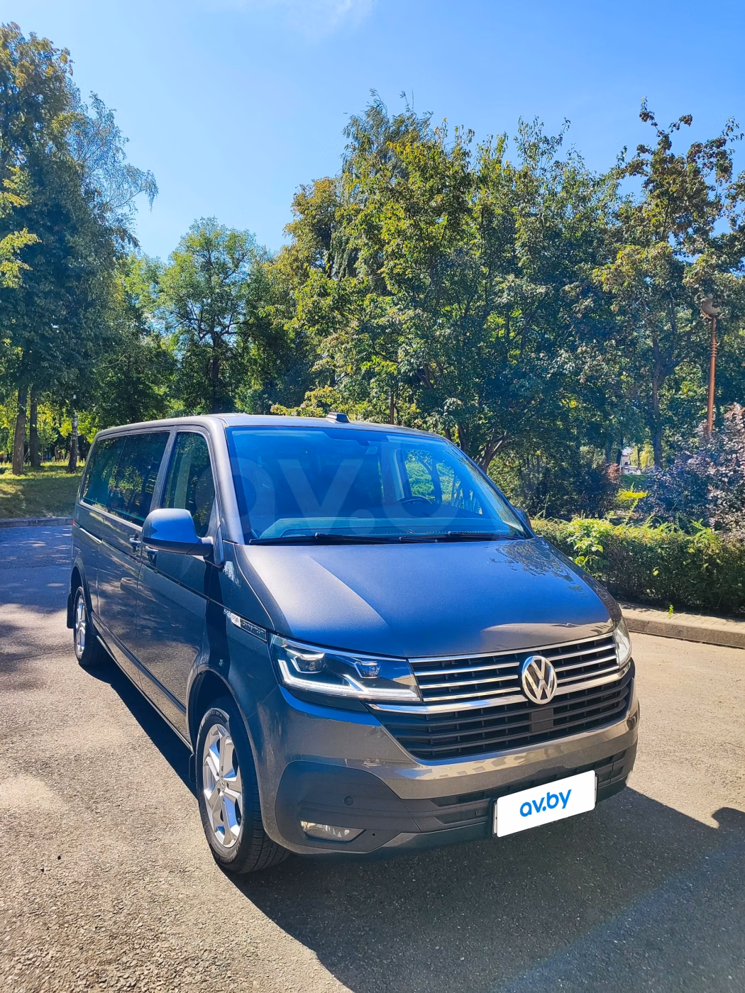 Volkswagen Caravelle фото 5