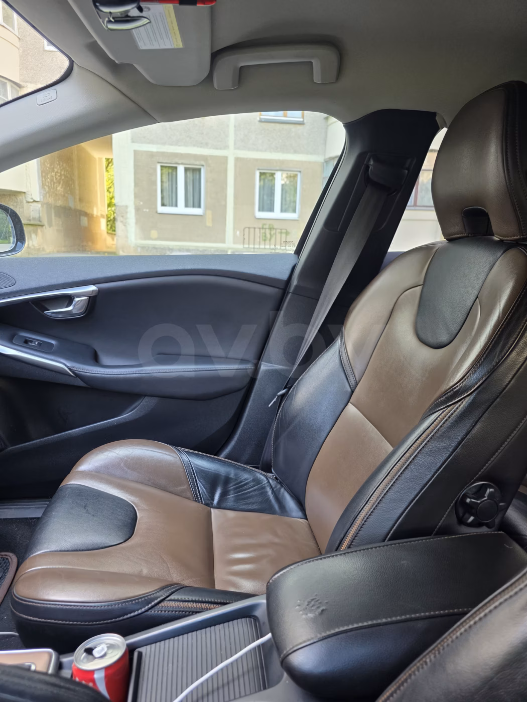 Volvo V40 Cross Country фото 6