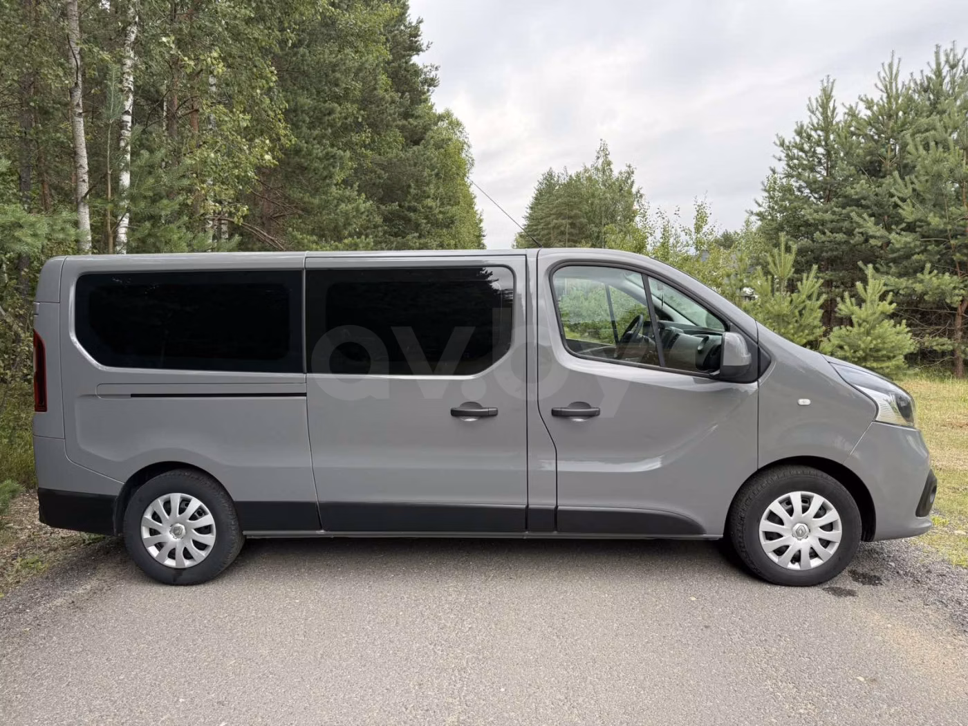 Renault Trafic фото 8