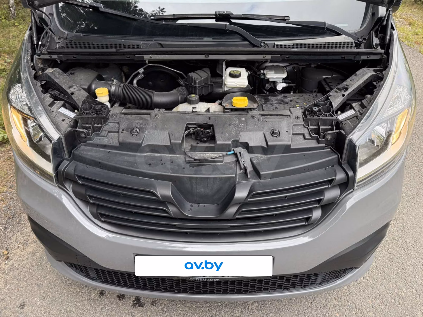 Renault Trafic фото 12