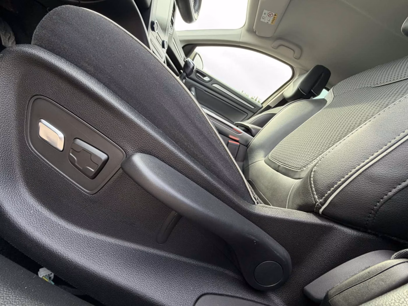 Renault Megane фото 18