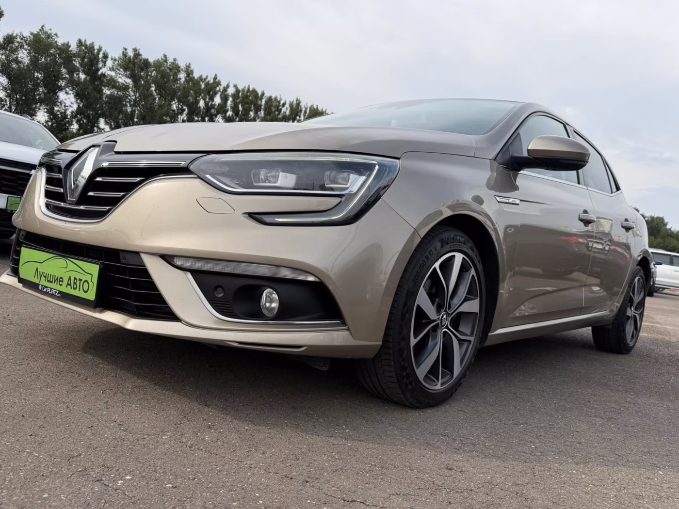 Renault Megane фото 12