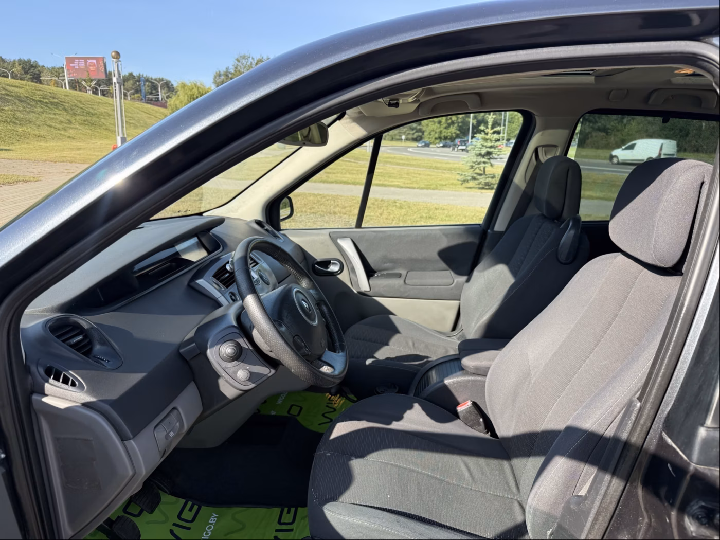 Renault Grand Scenic фото 6