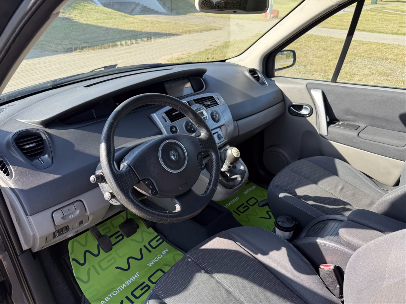Renault Grand Scenic фото 12