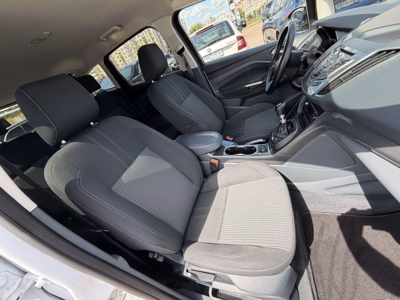 Ford C-MAX фото 10