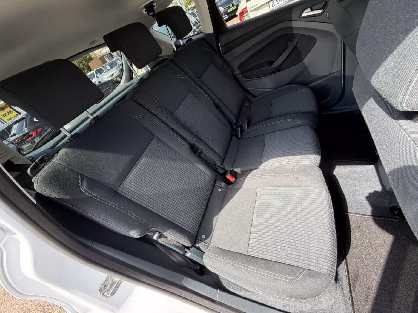 Ford C-MAX фото 13