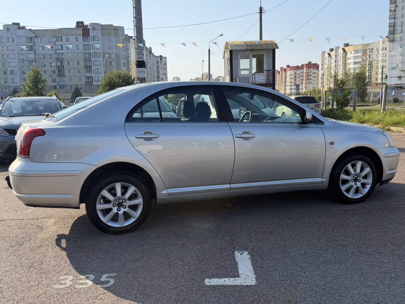 Toyota Avensis фото 9