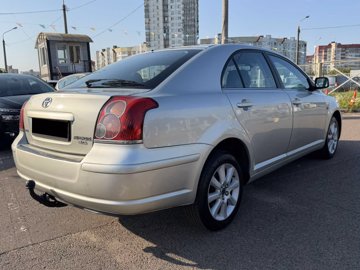 Toyota Avensis фото 8