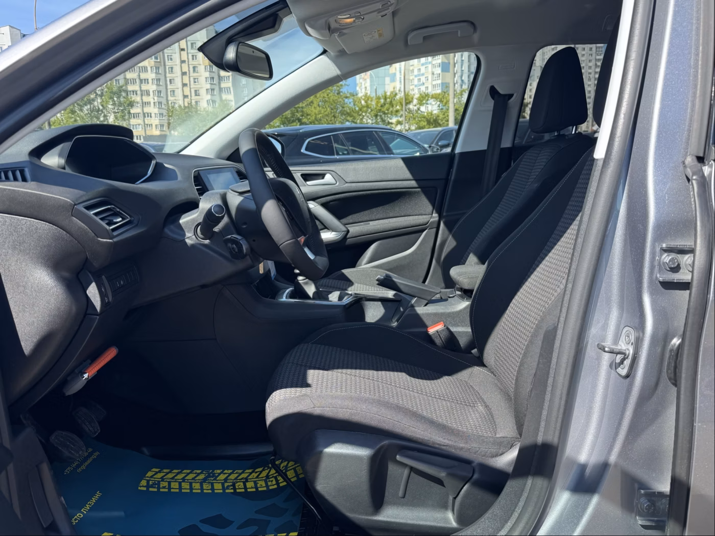 Peugeot 308 фото 10