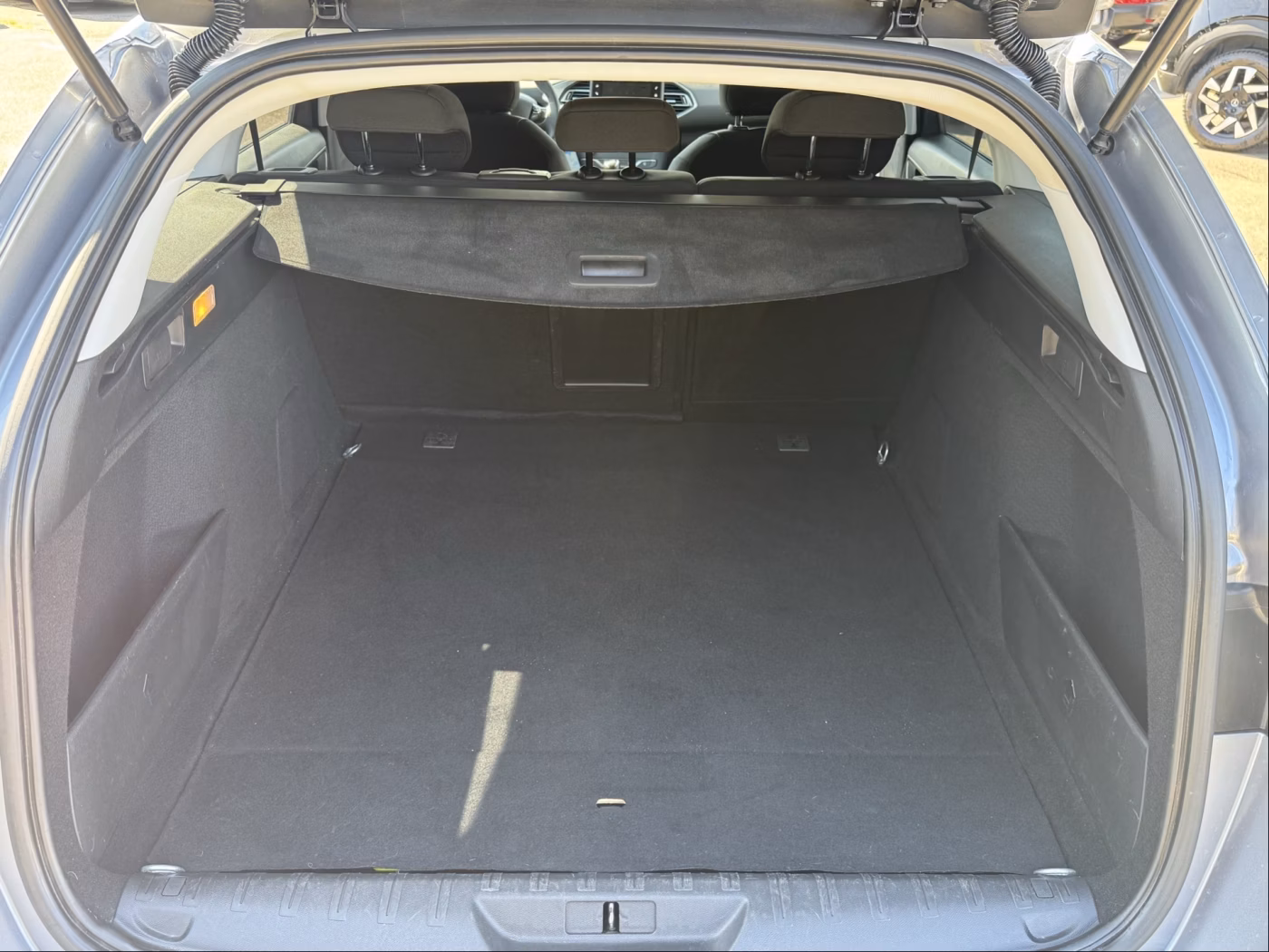 Peugeot 308 фото 14