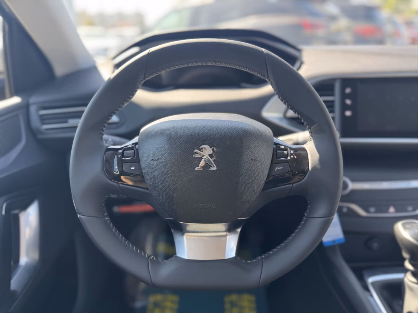 Peugeot 308 фото 24