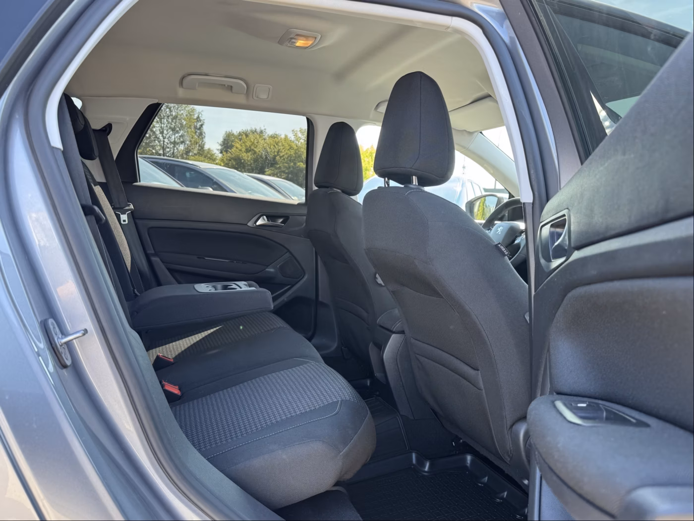 Peugeot 308 фото 16