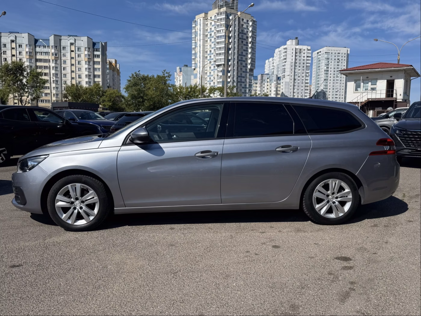 Peugeot 308 фото 3