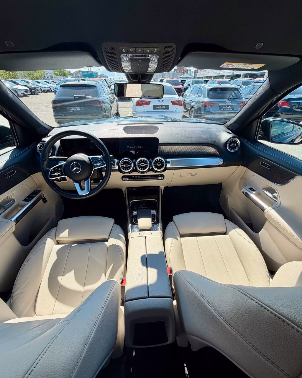 Mercedes-Benz GLB фото 9