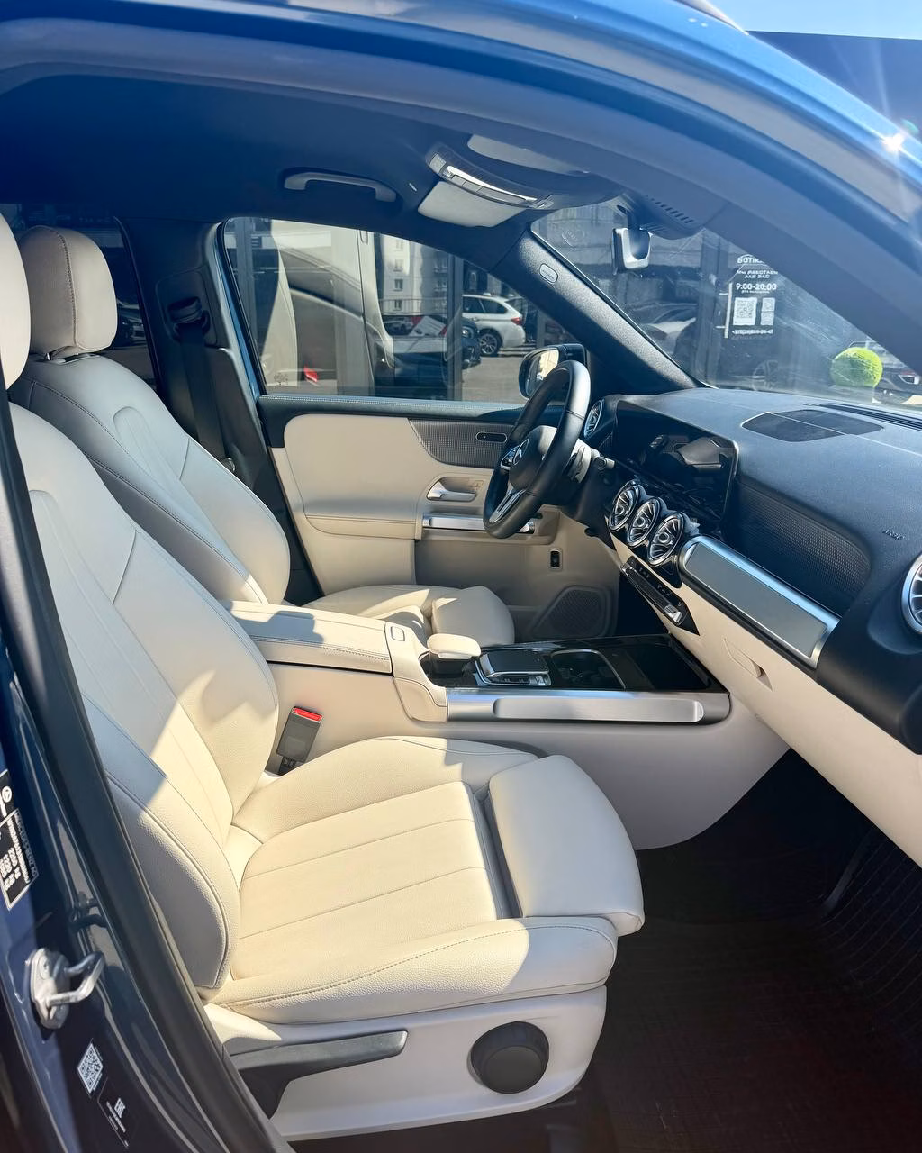 Mercedes-Benz GLB фото 13