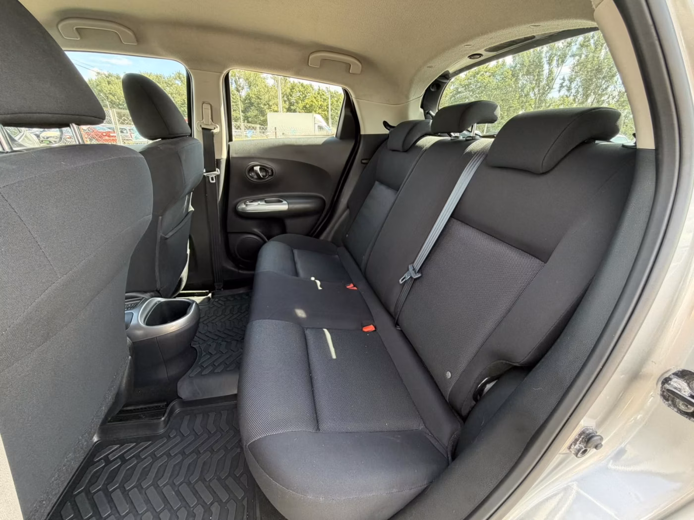 Nissan Juke фото 12