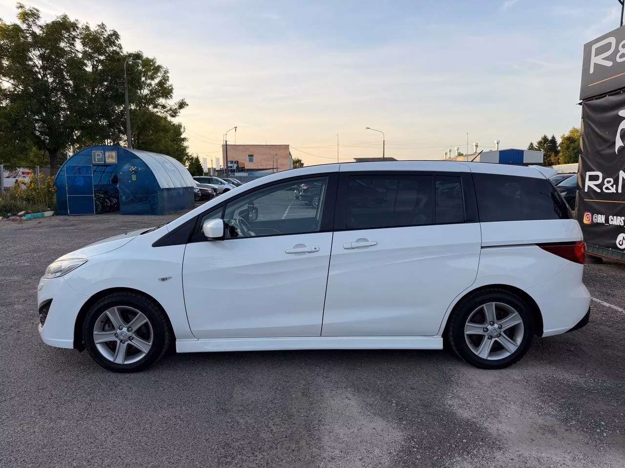 Mazda 5 фото 13