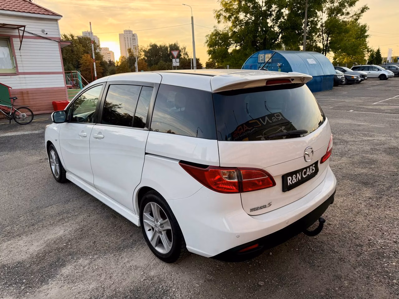 Mazda 5 фото 14